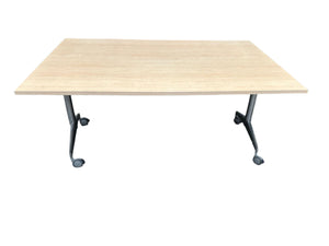 Borch Flip Table