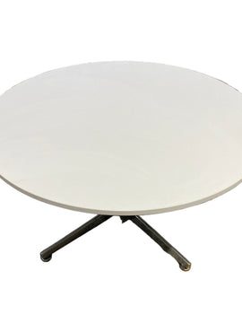 Round breakout table