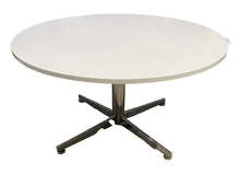 Load image into Gallery viewer, Round breakout table
