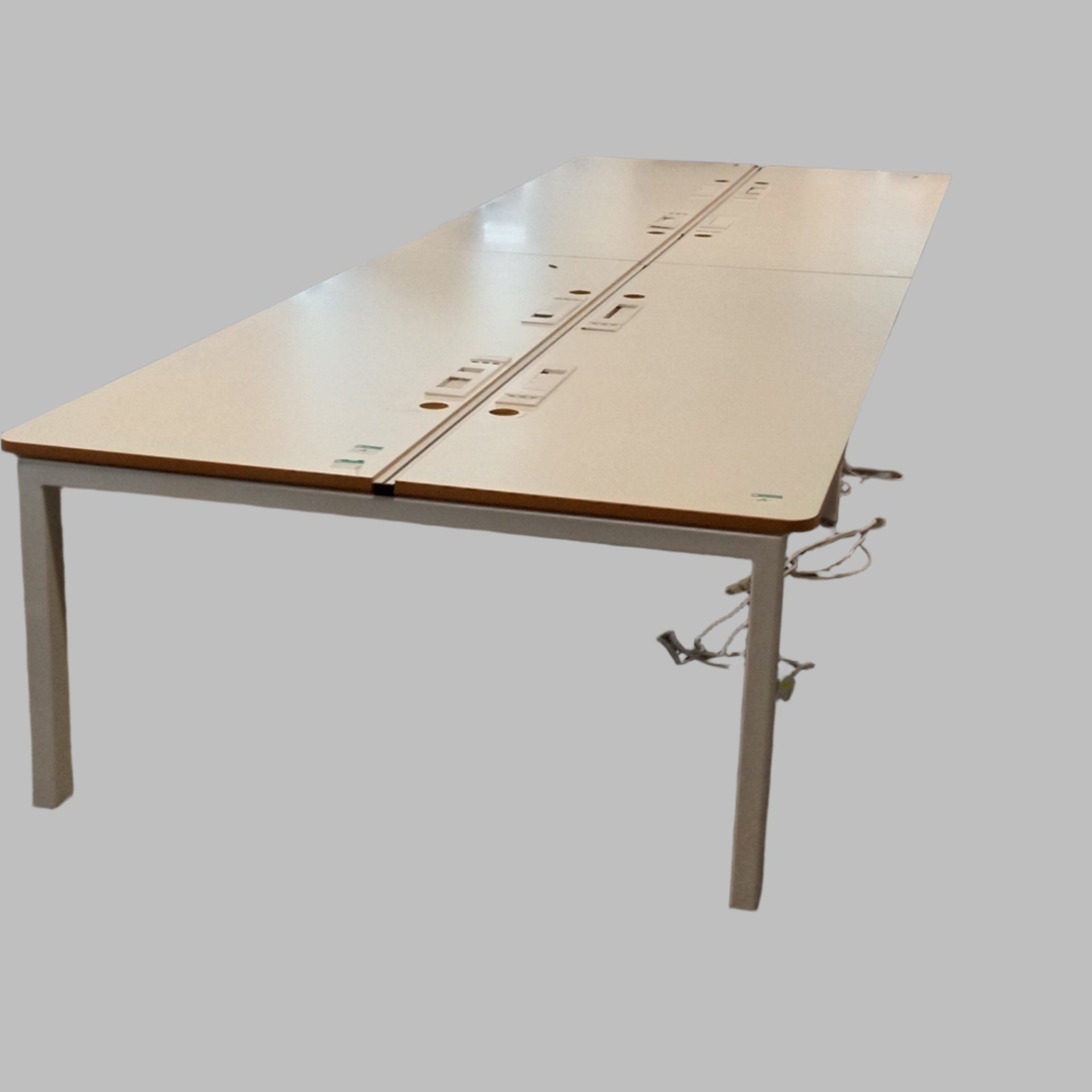 Pod of 4 Workstation