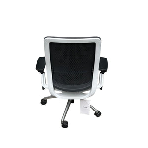 'Steelcase' task chair with arms