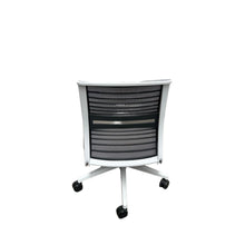 Load image into Gallery viewer, &#39;Steelcase&#39; Think chair without arms

