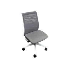 Load image into Gallery viewer, &#39;Steelcase&#39; Think chair without arms
