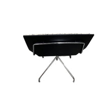 Load image into Gallery viewer, Reception chair with swivel base
