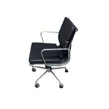 Load image into Gallery viewer, Black Leather Soft Pad Chair
