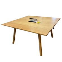 Load image into Gallery viewer, 'Jardan' Meeting table
